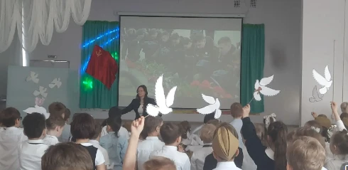 В 1-х классах прошёл праздник «У войны не детское лицо» 5 мая, в преддверии великого Дня Победы, наш