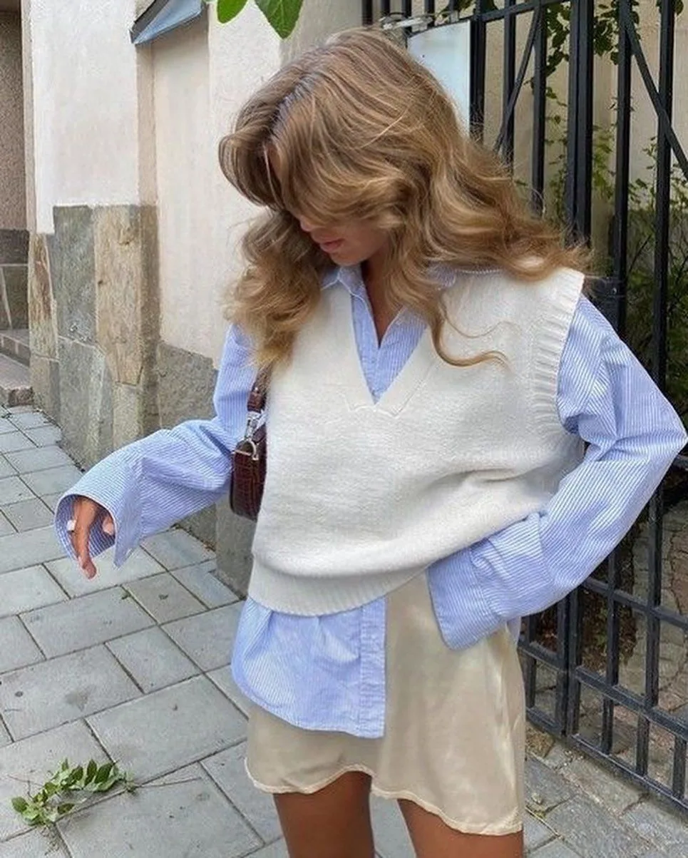 Вязаный жилет