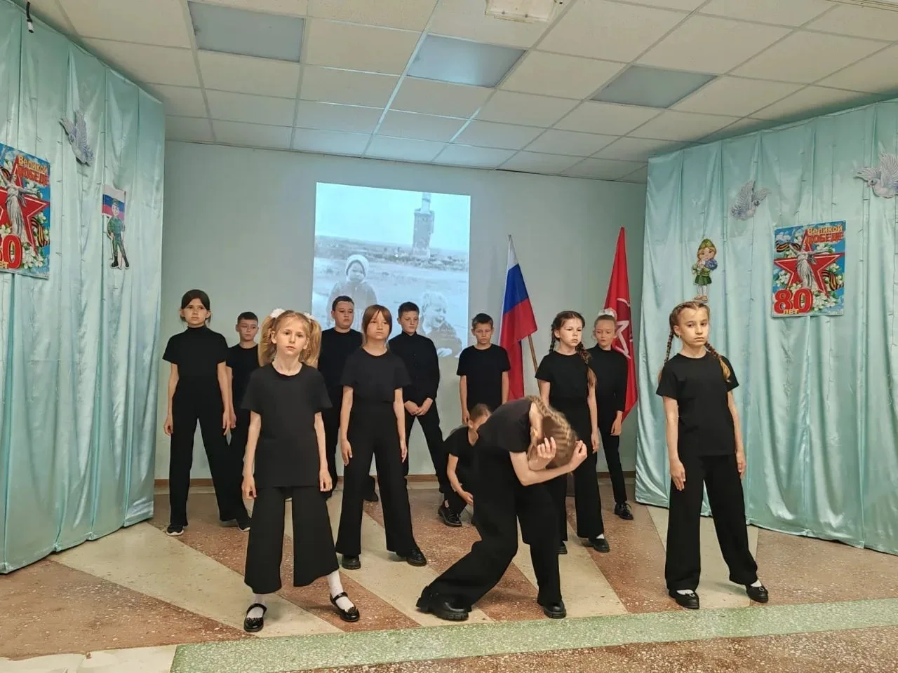 Обучающиеся центра дополнительного образования (руководитель Ившина В.Н.) одержали побе...