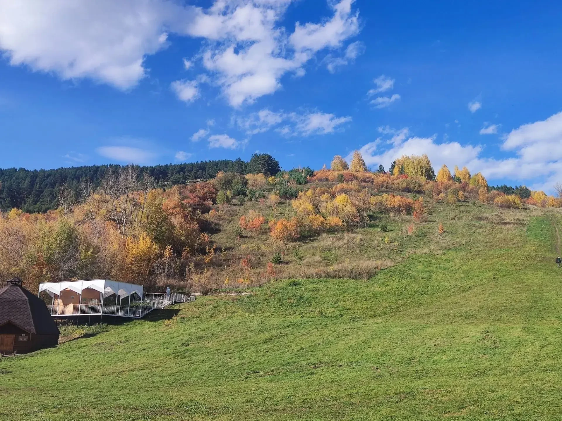 Горно-Алтайск в осенних красках 🍁🍂