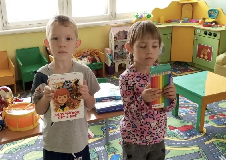 🎉 С Днём знаний, друзья! 🎉