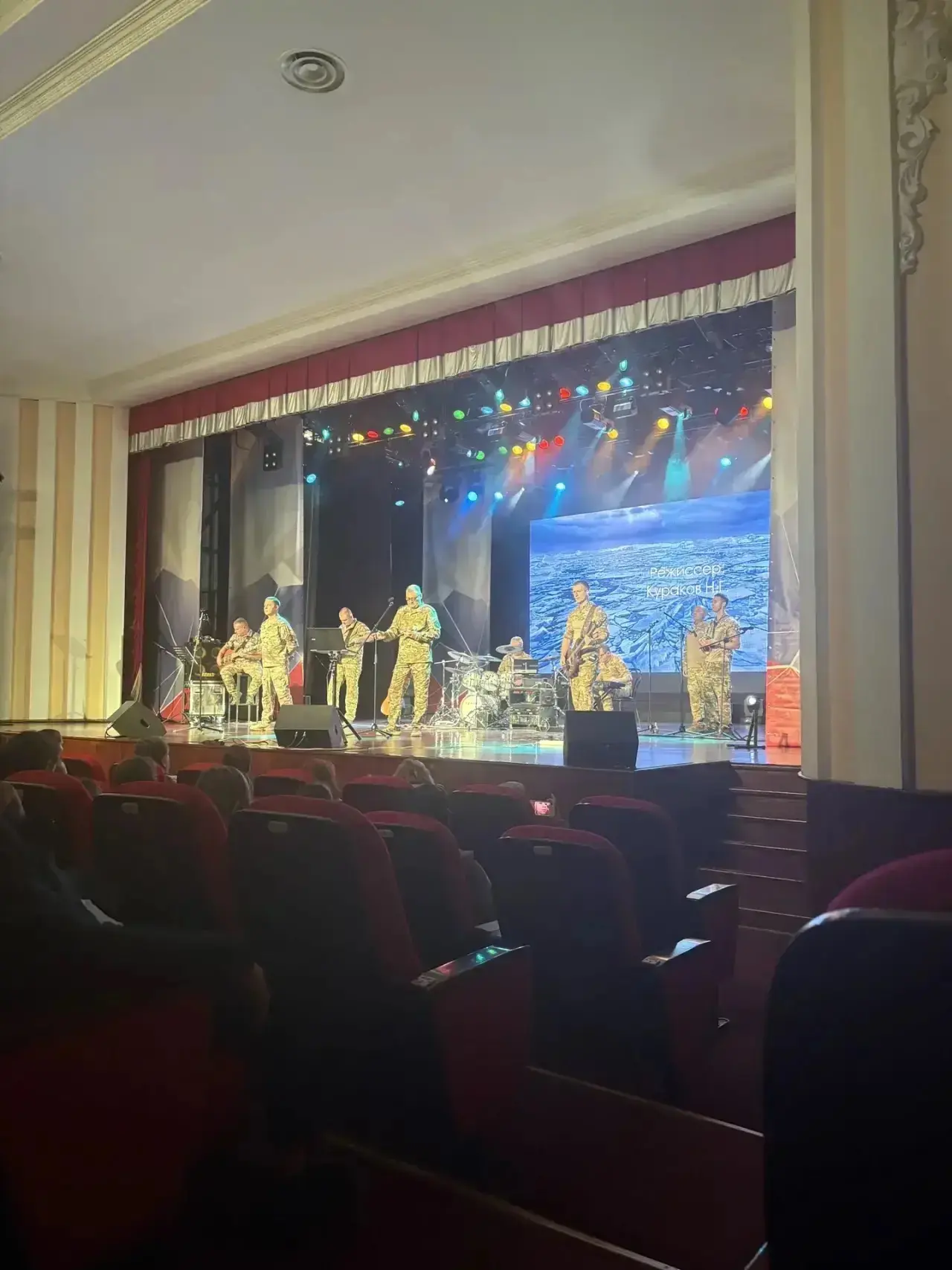 🎶2 сентября в Краевом Дворце Дружбы «Русь» обучающиеся и педагоги Краевого центра обра...