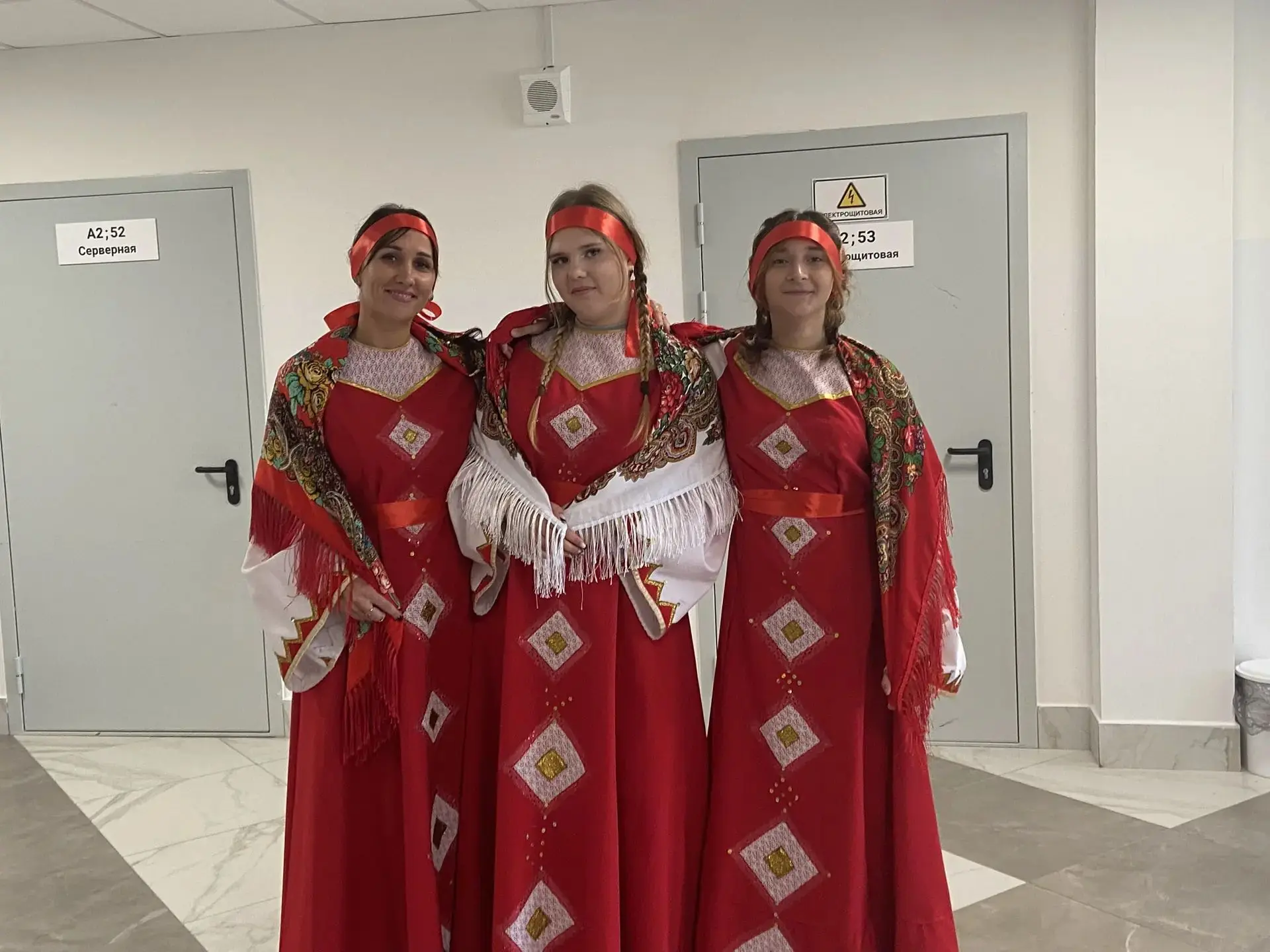 Накануне Дня учителя,2 октября,в Мотыгино состоялся праздничный концерт педагогических ...