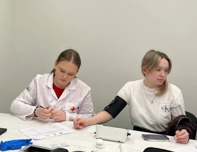 Волонтеры колледжа на Всероссийской акции «Будь Здоров»  🏥 8 и 10 апреля команда волонтеров отряда Д