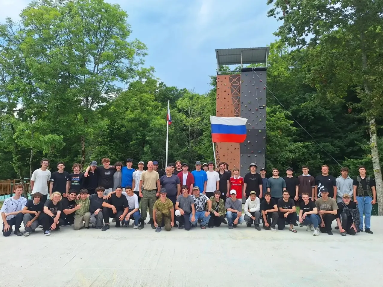 🇷🇺 В селе Красная Воля завершились пятидневные военно-полевые сборы для студентов «Сочинского торг