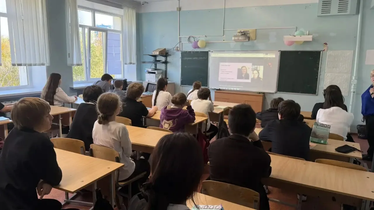 IT-сфера шире, чем кажется: «СКБ Контур» провел профориентационный урок для 8А класса ш...