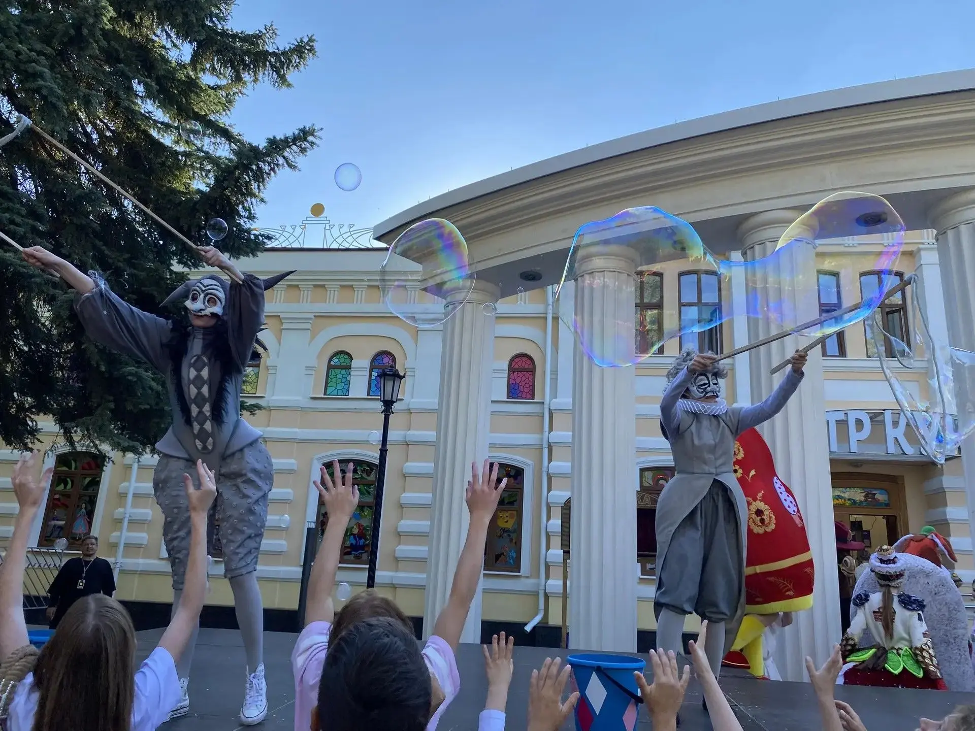 🎭Ставропольцев приглашают на «Аллею сказок»
