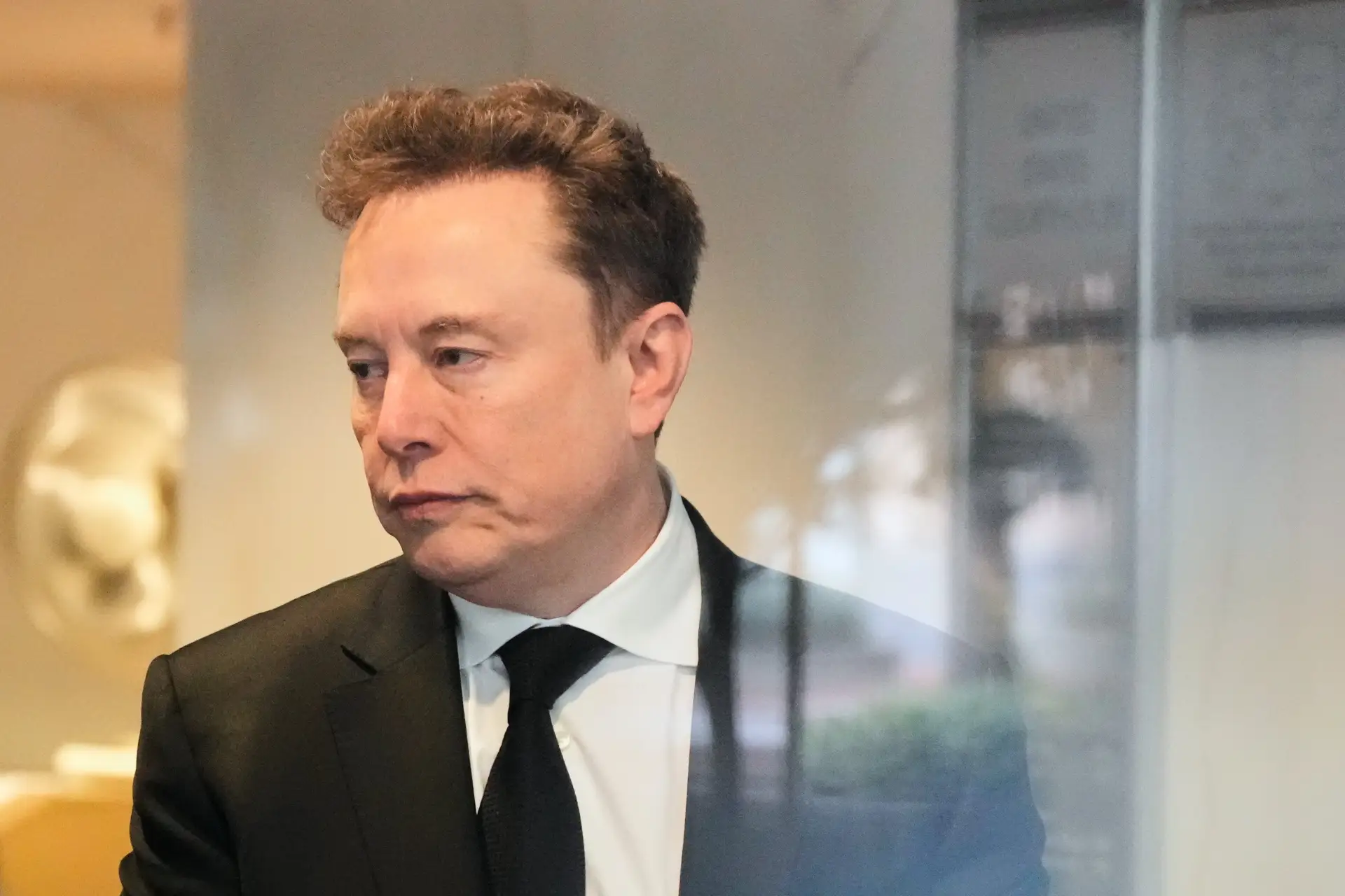 Фото: AP/TASS

Илон Маск перестал быть триллионером

📉 Состояние основателя SpaceX и Tesla Илона Ма