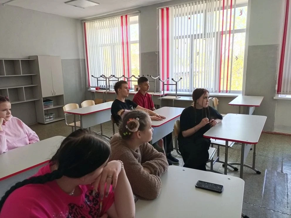 ###" Скоро экзамены"###
Согласно плану работы школы по подготовке к ГИА, 19 мая 2026 директором школ