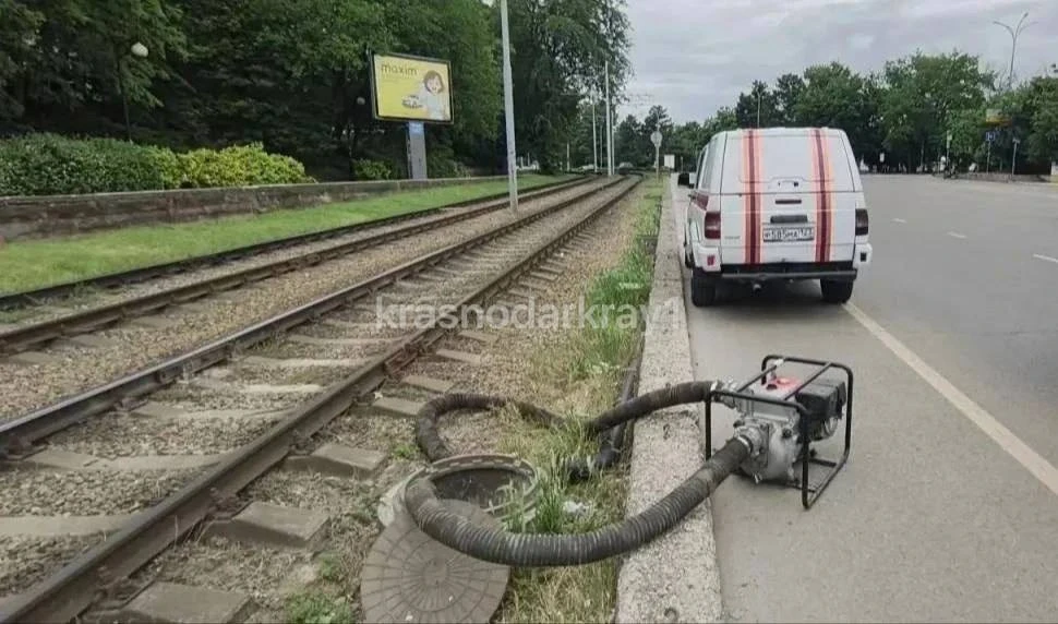 ⚡️ Режим повышенной готовности, в связи с погодными условиями и прогнозируемыми дождями, введён в Кр