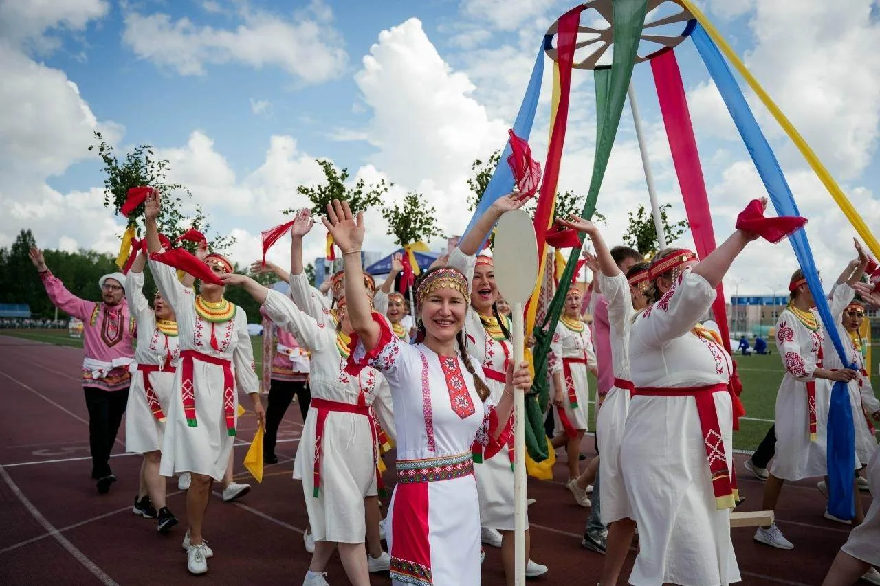 🎭🌍 День города в Глазове получился по-настоящему ярким и многогранным!

На праздничных площадках г