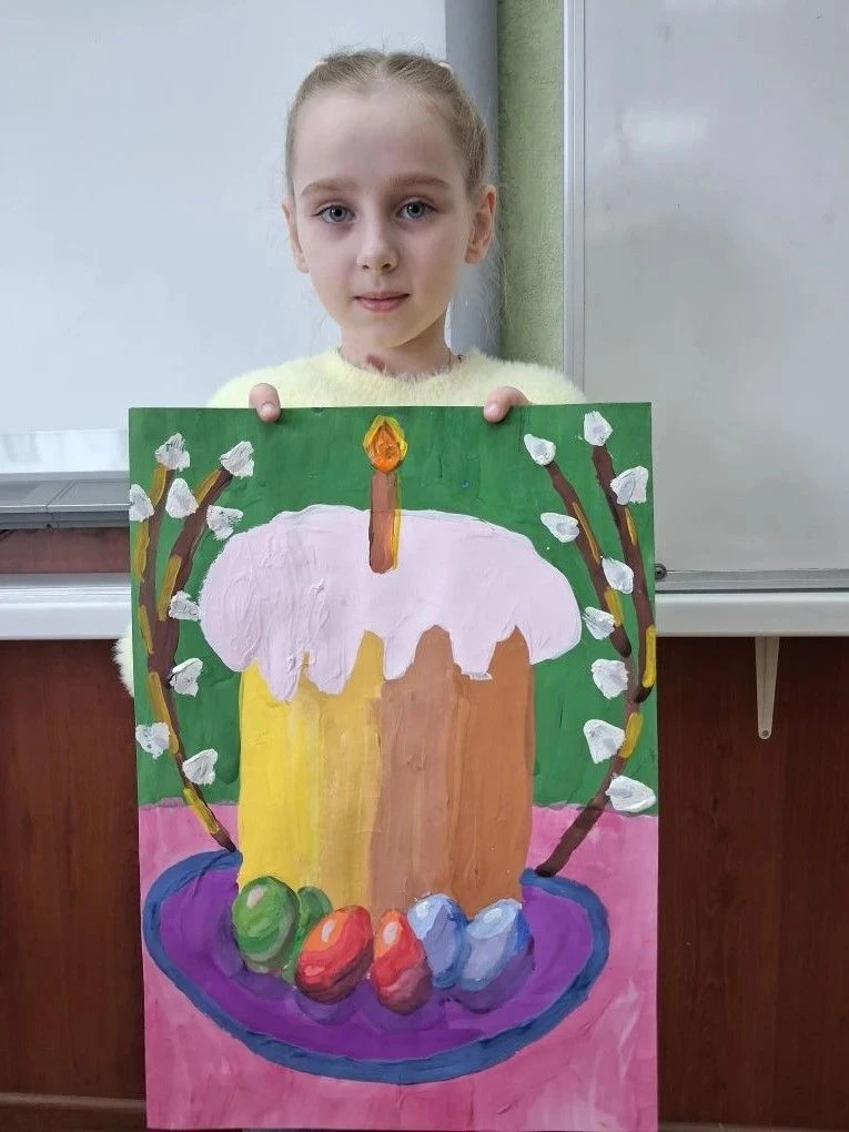 Ах, весна-красная, сколько же праздников нам принесла! 🌸В нашей изостудии в рамках традиций и искусс