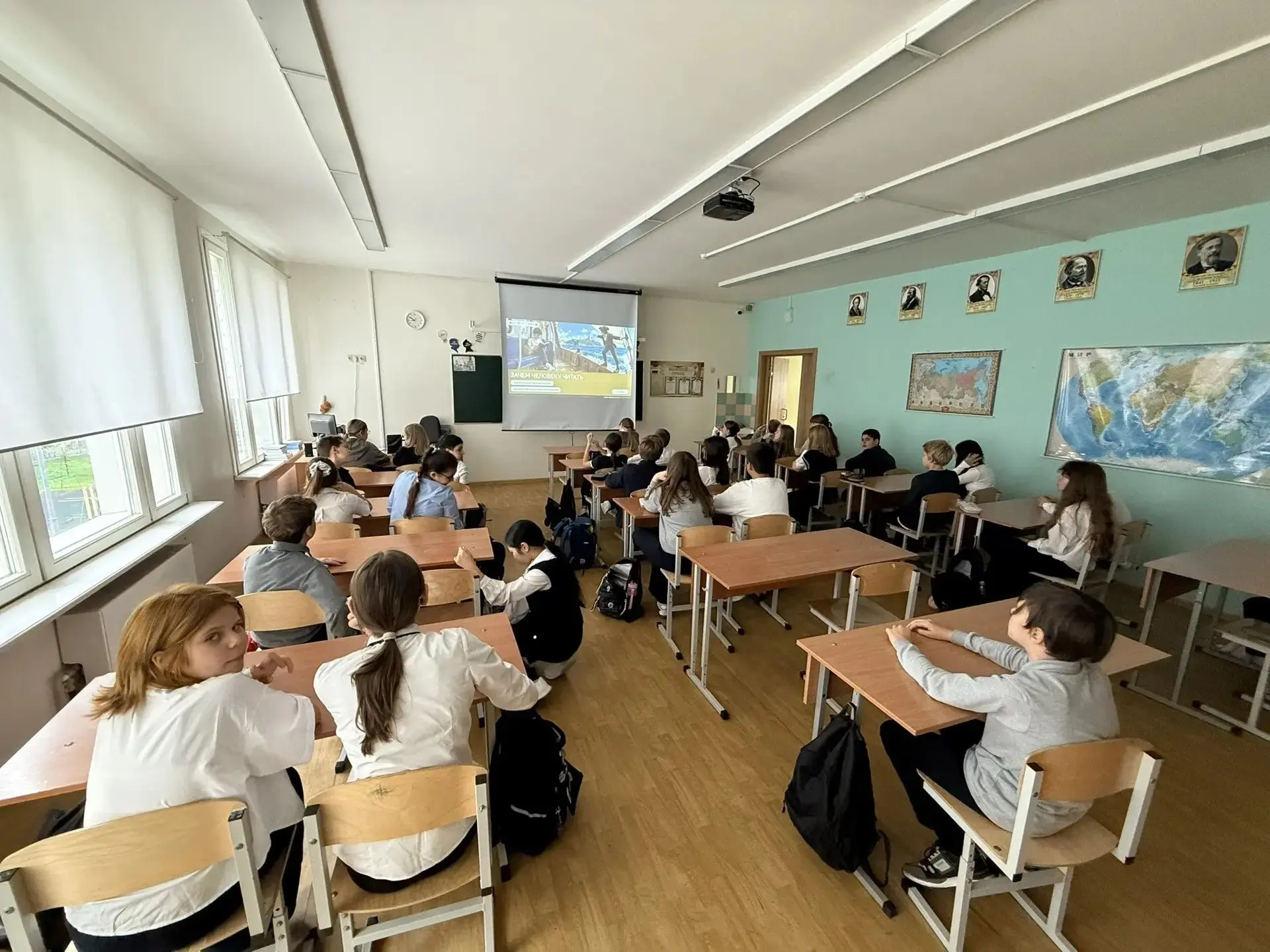 Сегодня прошло занятие из цикла «Разговоры о важном», посвященное нравственному содержа...
