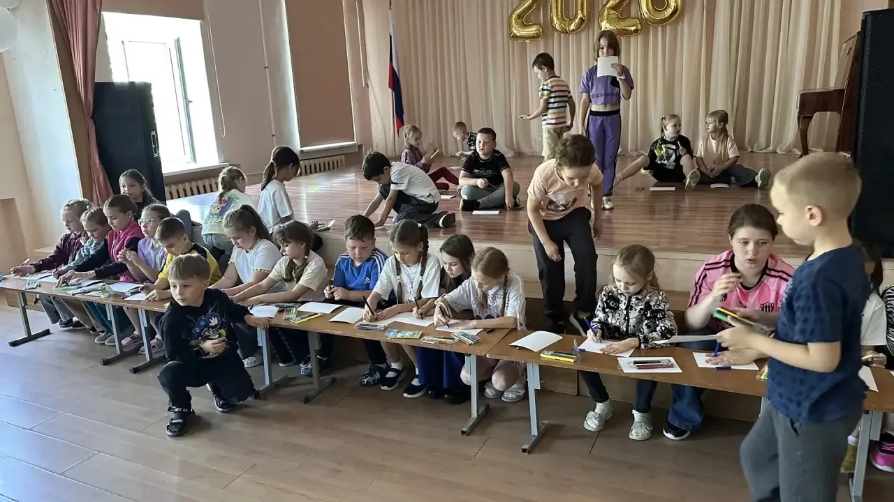 В нашем школьном лагере есть множество увлекательных, полезных и творческих мастер-классов, на котор