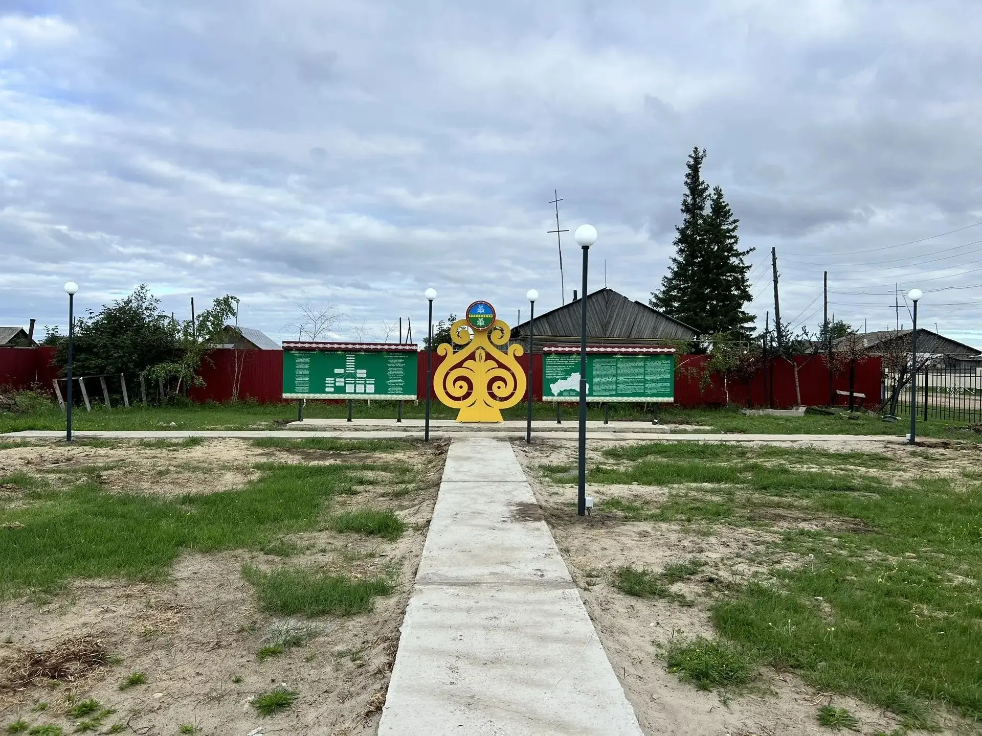 📍 с. Улах Ан, Сквер Матери
Завершаем реставрацию Сквера Матери. Работы идут по плану, сдача до 01.0