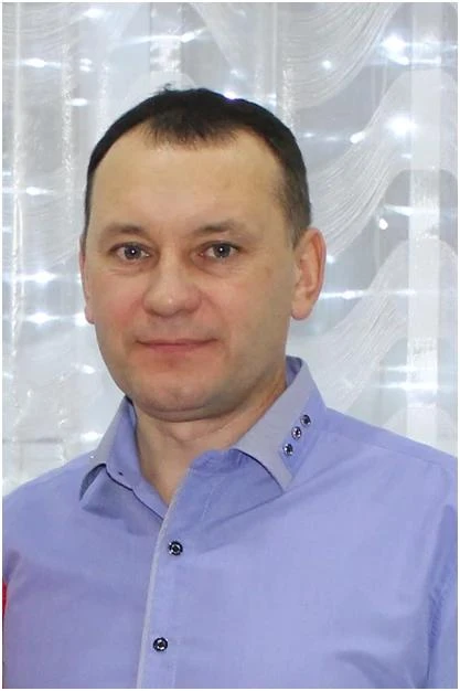 16 лет учителем технологии в нашей школе отработал Мяленко Александр Иванович. С учител...