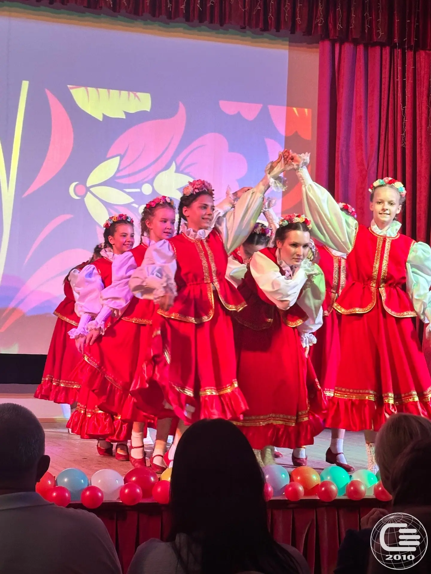 💃 В четверг в нашей школе состоялся настоящий праздник русской культуры и грации: с аншлагом прошёл 