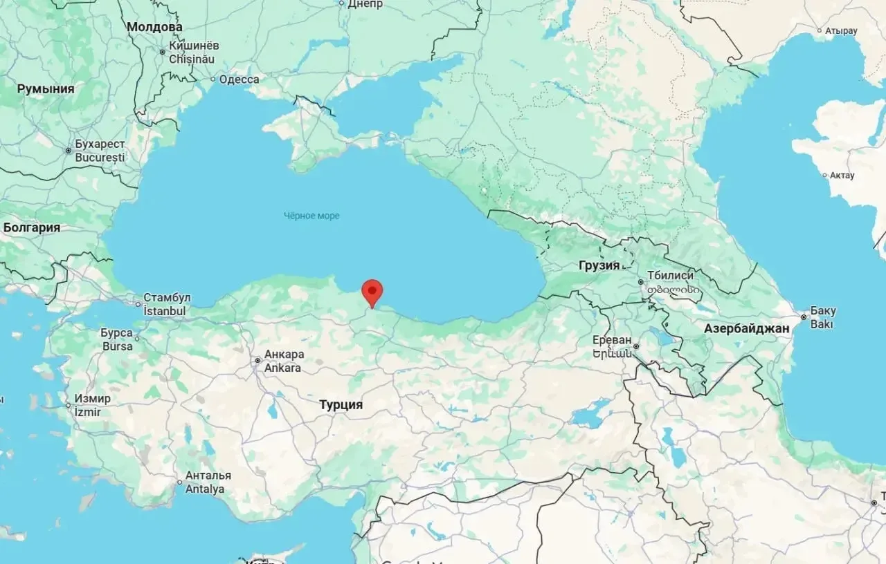 Украинский дрон-приманка "Майя" упал в турецком прибрежном городе Самсун, повредив обломками крыши и