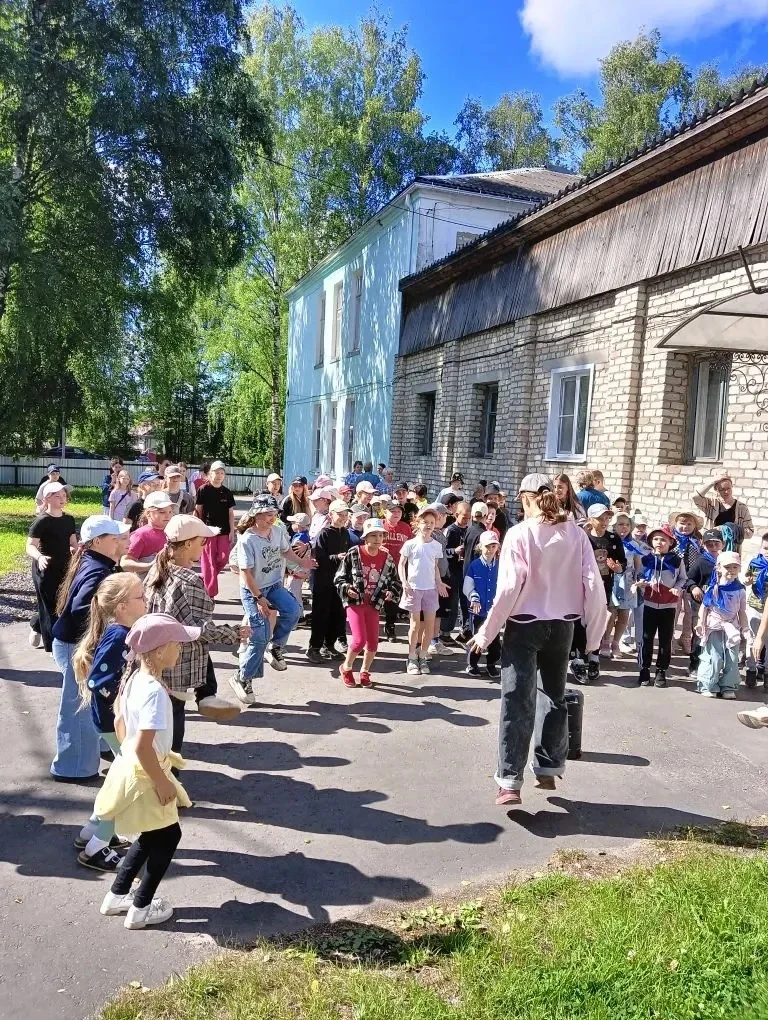 ☀️Пятнадцатый день смены в пришкольном лагере прошёл под вдохновляющим девизом "Открывай страну»

 �