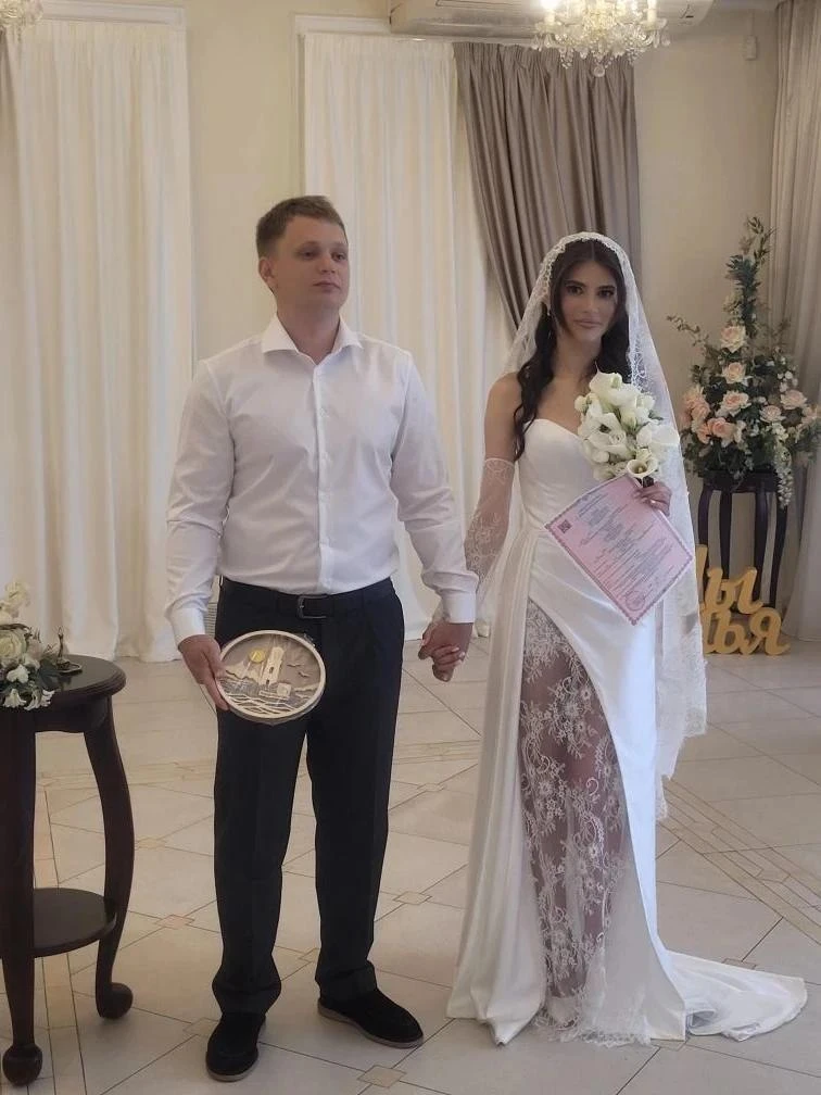 💍Во Владивостоке 20 пар заключили официальный союз в День России

Для некоторых жителей краевой сто