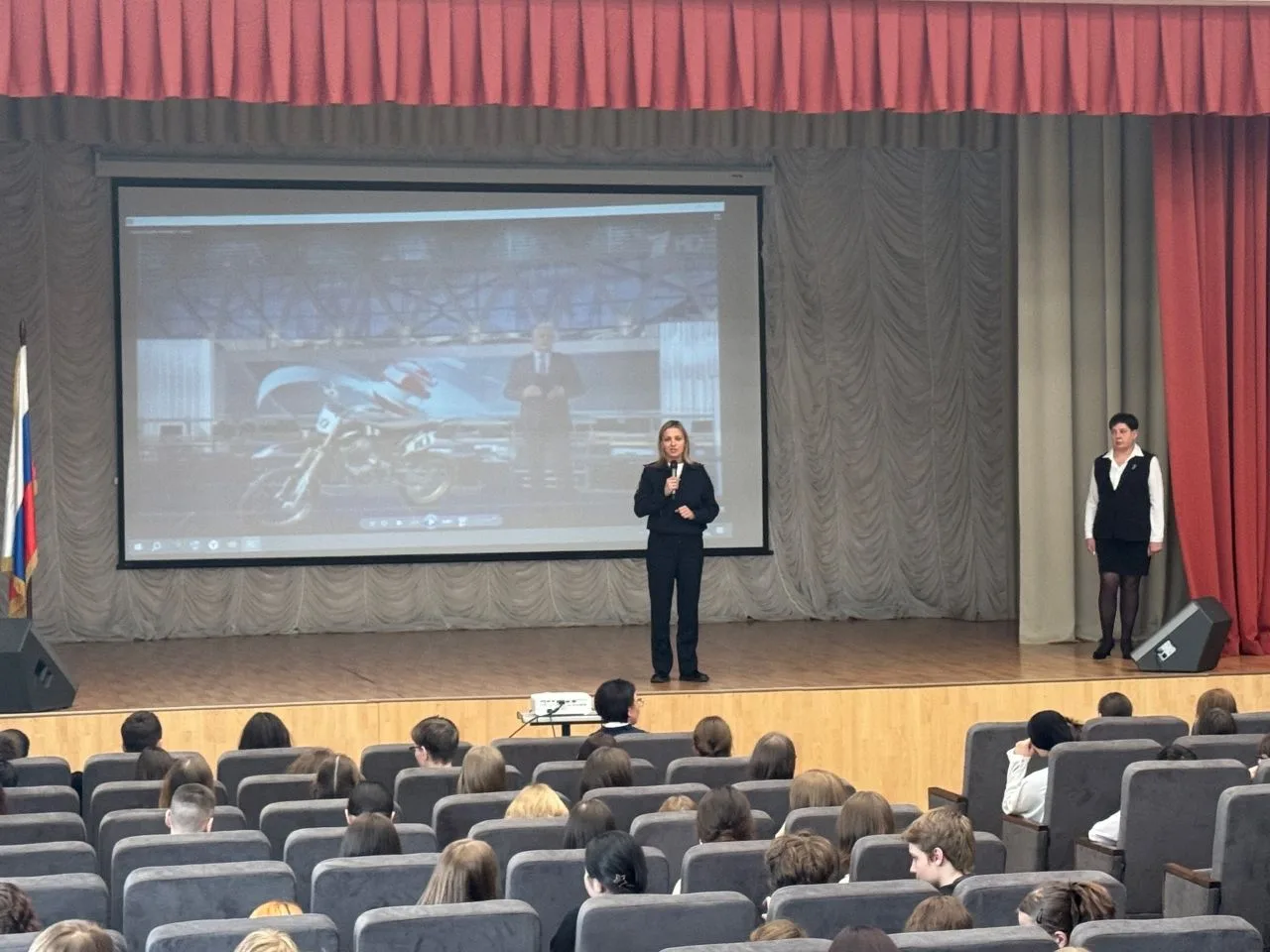 🚦 Сохрани жизнь ребенка: важный урок безопасности в нашей школе! 🛴⚡  Сегодня к нам в гости пришла ин