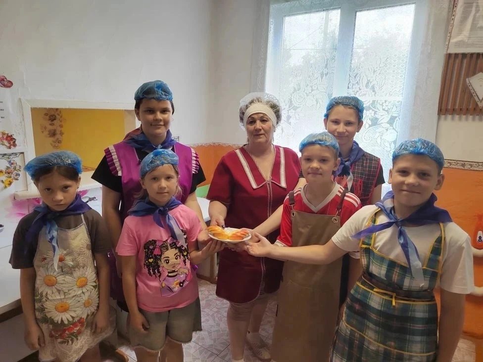 🎈11-й день Орлят:🪶 гастрономическое путешествие!🛣

☀Наши орлята сегодня погрузились в мир вкусов!