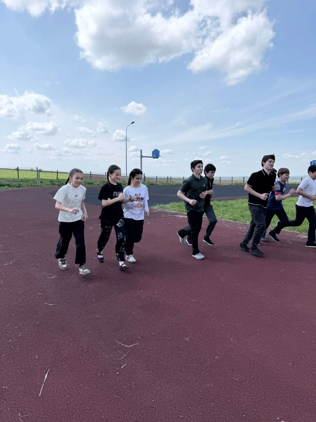 🏃‍♂️🎗️ Память в каждом шаге!