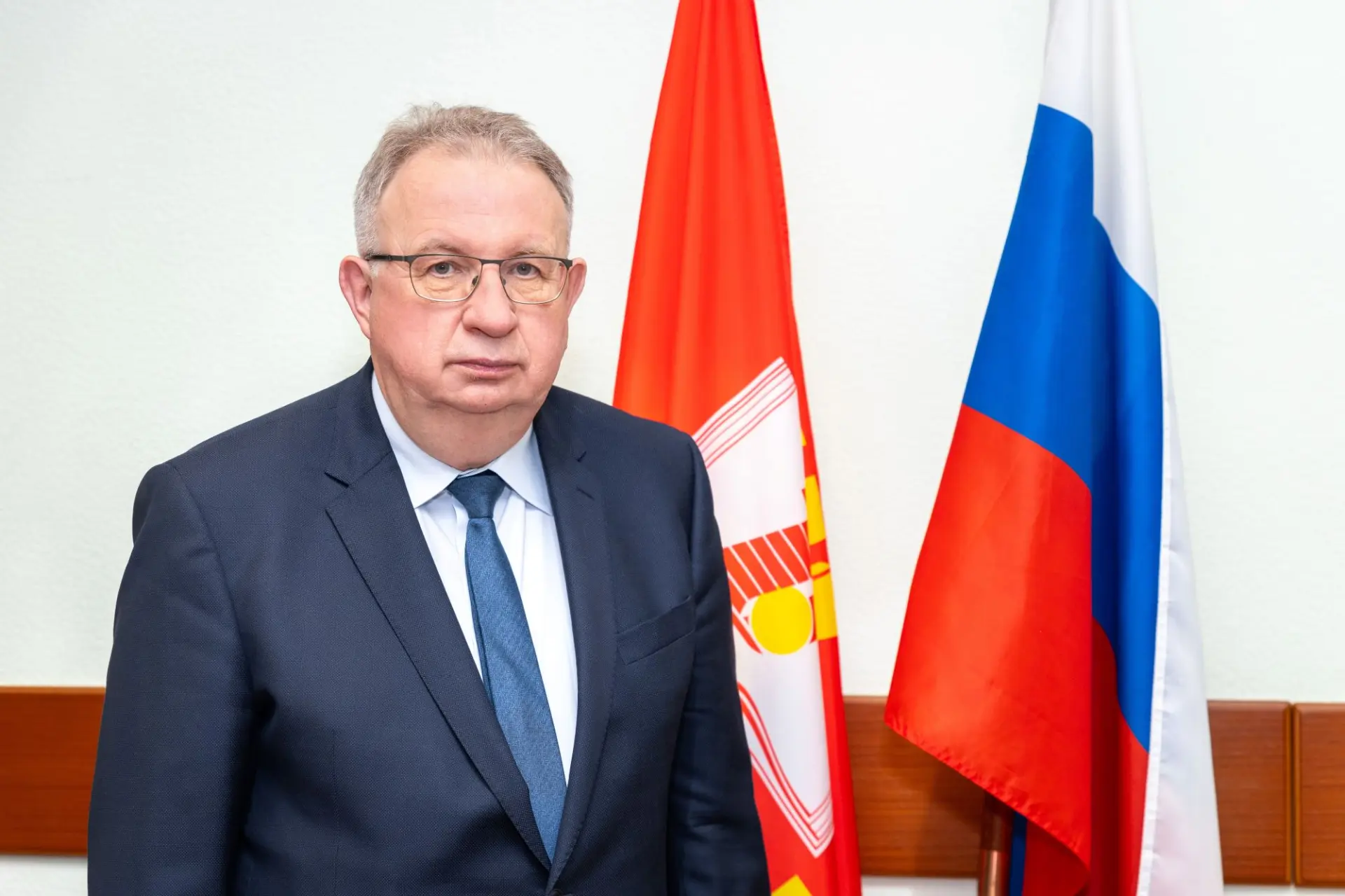 🇷🇺Поздравление с Днем России от врио ректора ТвГТУ А.А. Артемьева

Уважаемые преподаватели, сотруд