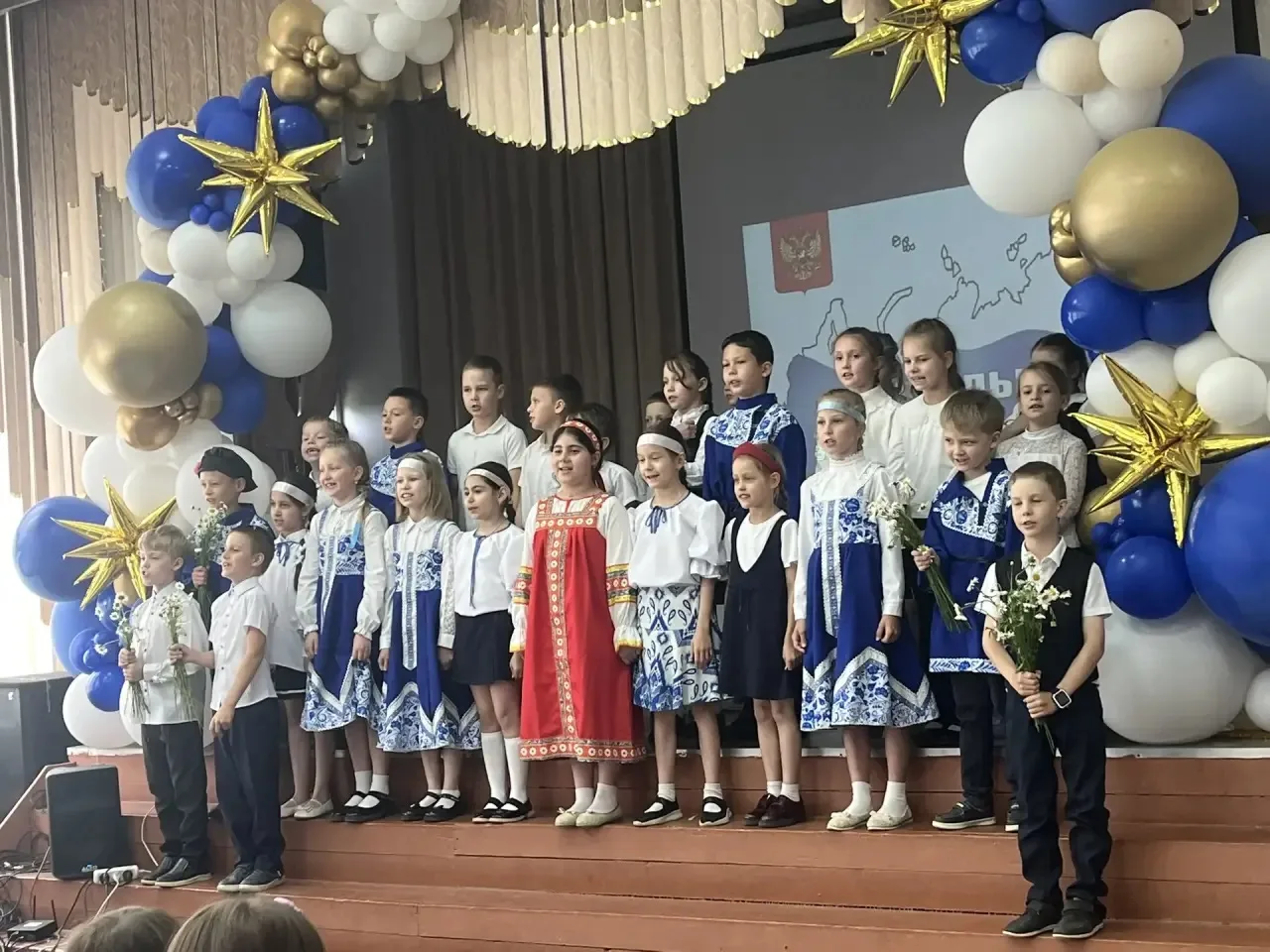 🎉ФЕСТИВАЛЬ НАРОДОВ РОССИИ🎉

🗺️Вчера наш школьный лагерь «Дружба» на один день превратился в насто