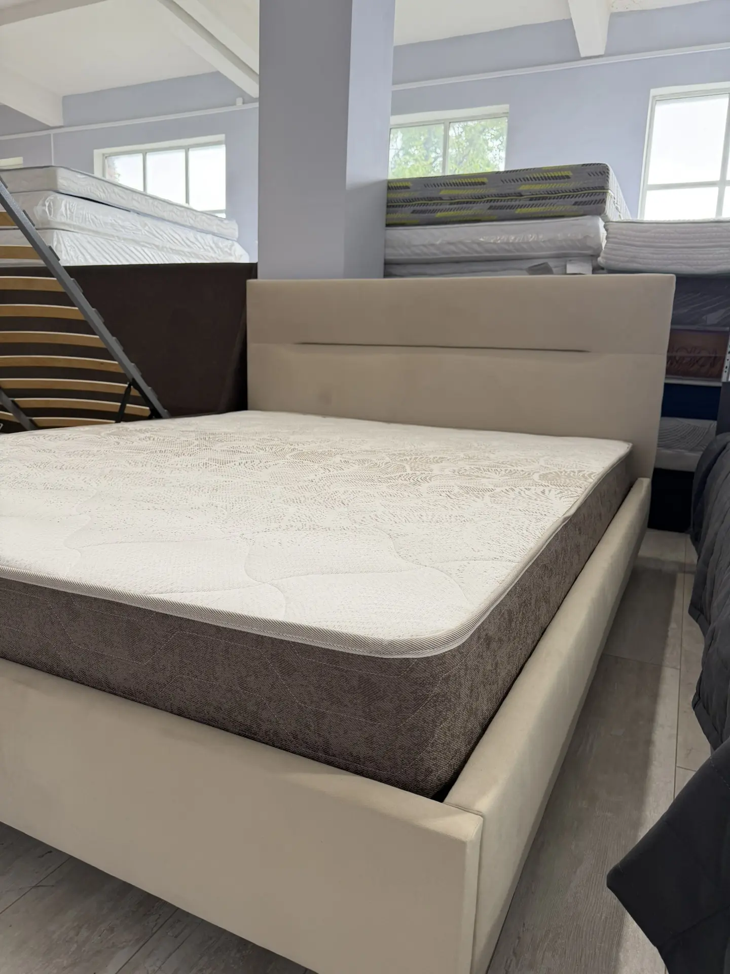 Кровать 160х200
Без подъёмного механизма
Цена: