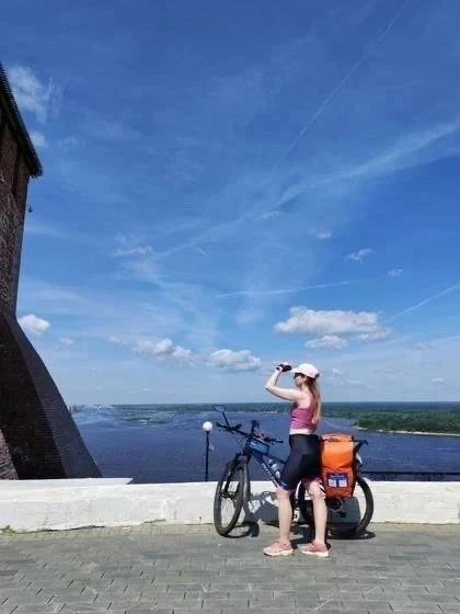 Из Питера в Шанхай: сломала руку, но не остановилась 🚴‍