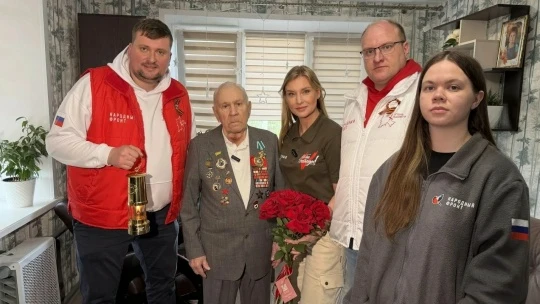 В Ярославскую область доставили частицы Вечного огня из Москвы. В Александровском саду ...
