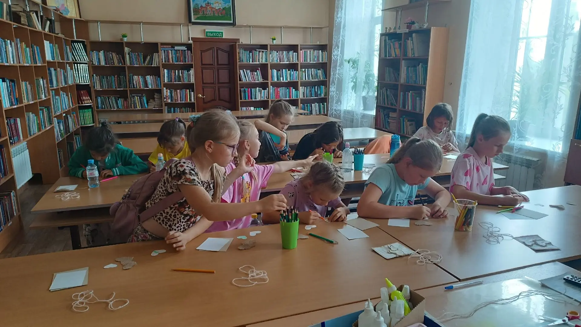 Вторая смена разновозрастного отряда "Читай! Играй!" начала свою работу.