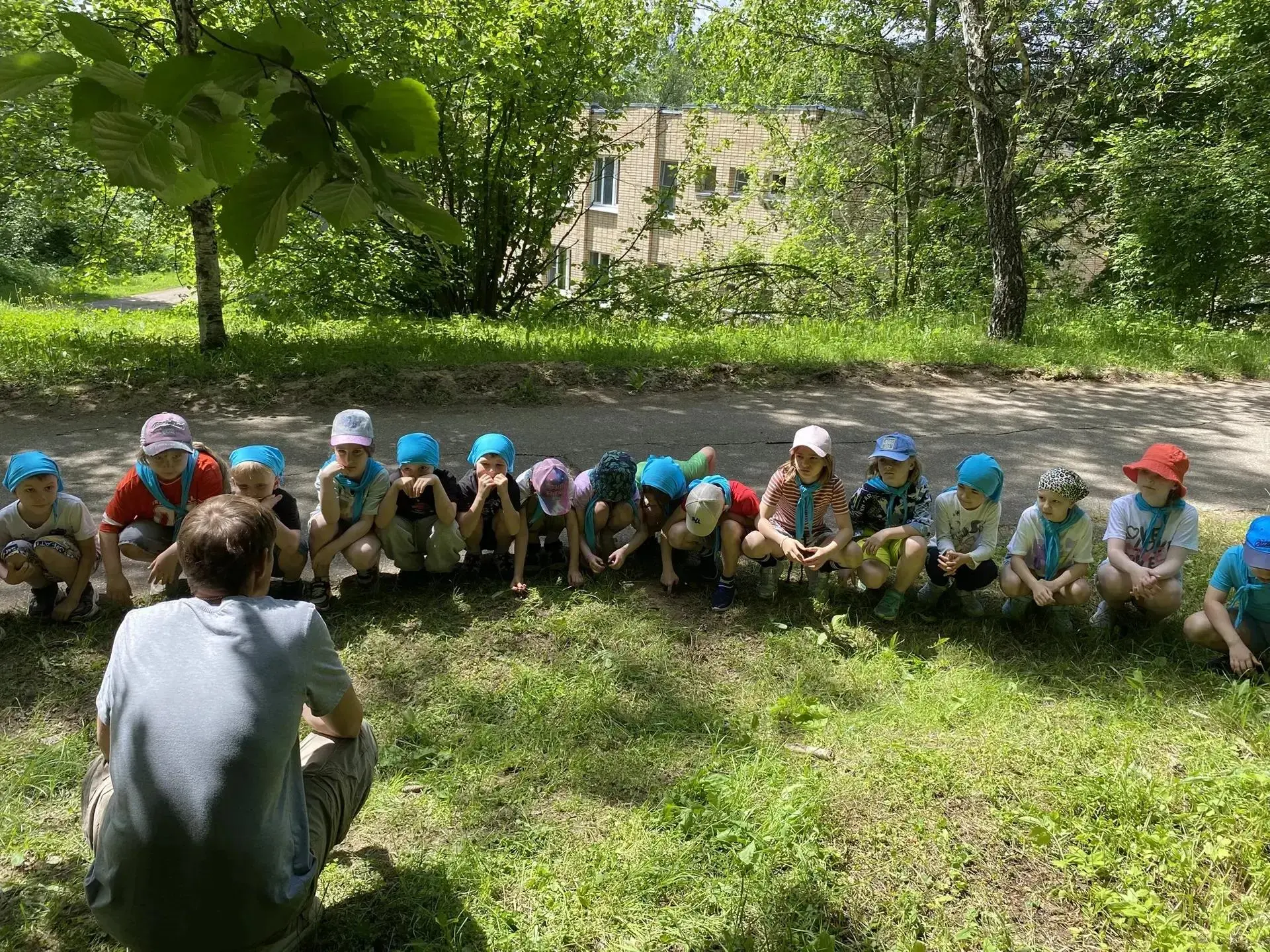 🏕️ ШКОЛЬНЫЕ ПРИВЕТЫ 🏕️

Полина из 1 «Д» передаёт всем тёплый-тёплый привет из детского лагеря «Ого