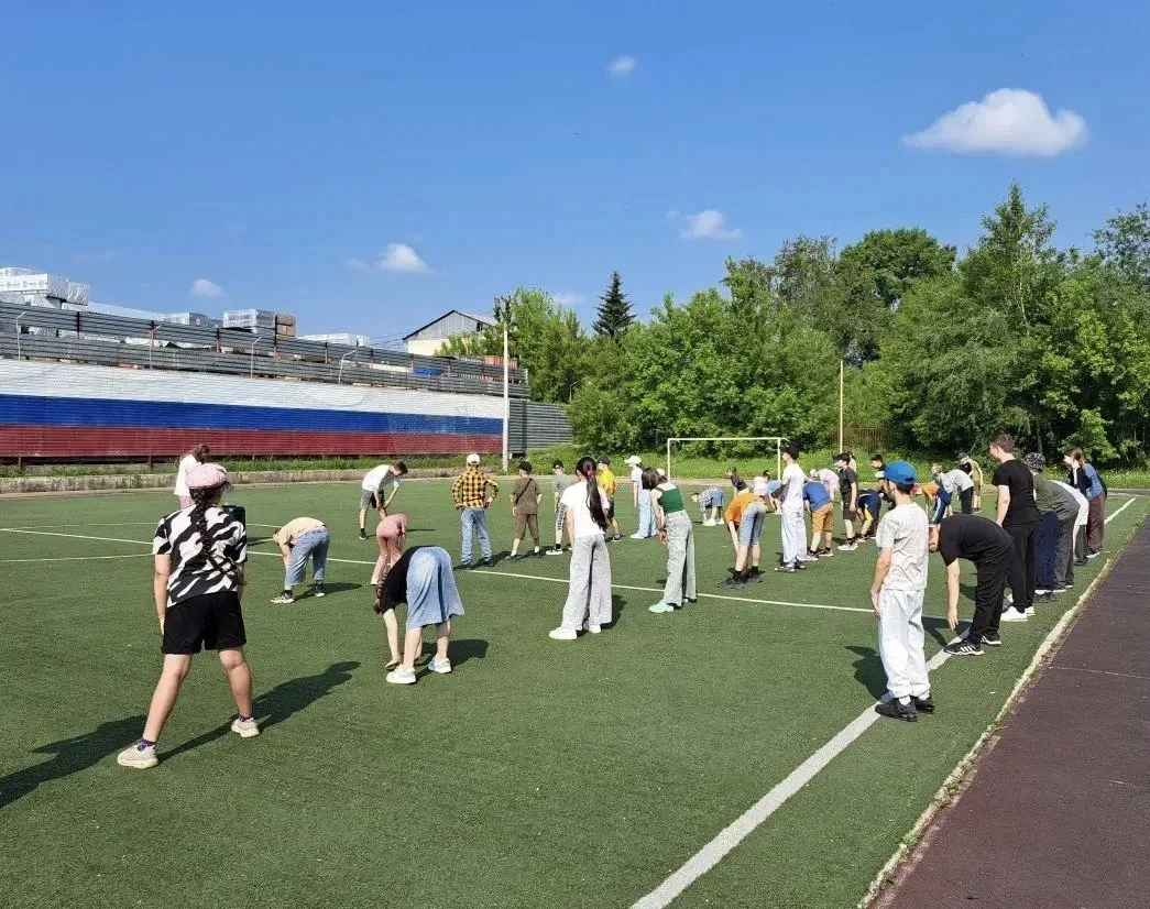 👨‍👩‍👧‍👦 День семейных ценностей в пришкольном лагере «Дружба» 👨‍👩‍👧‍👦
Сегодняшний день был п