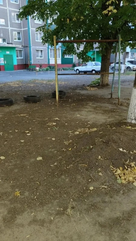 В Курске после травмы ребёнка обяжут проверить детские площадки во дворах