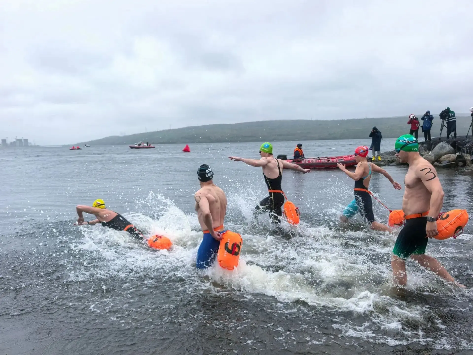 🥶🏊 1200 метров по холодному Кольскому заливу