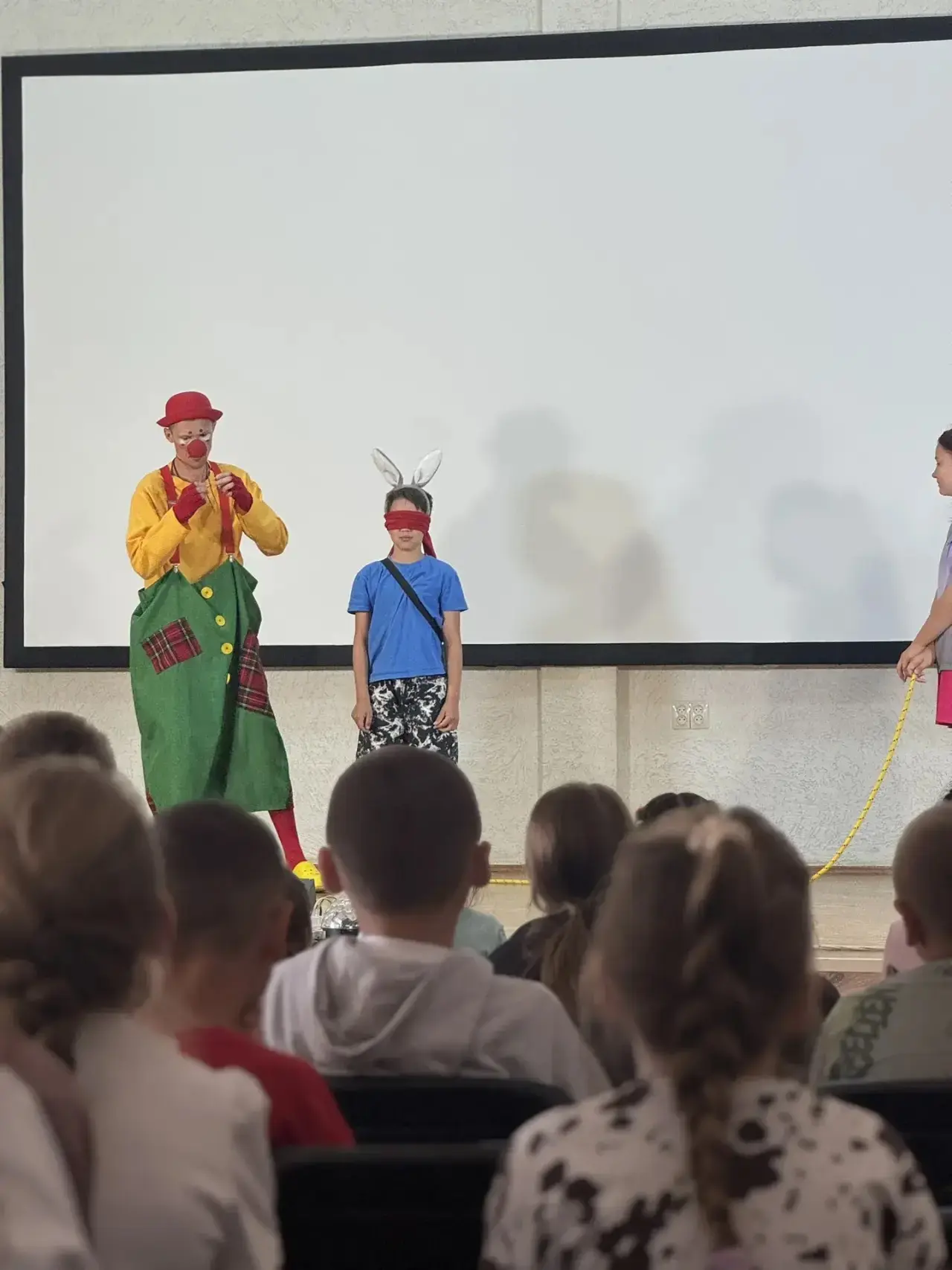 Сегодня к нам приехал цирк🎪 

Перед ребятами выступали не только цирковые артисты, но и животные, ч