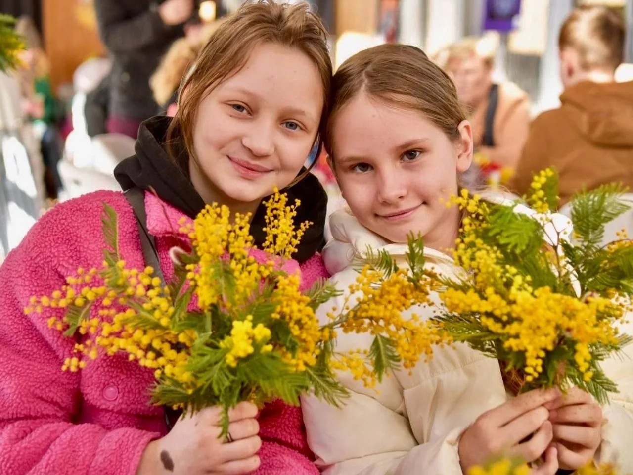 Дорогие женщины, поздравляю вас с 8 Марта! 🌼  Сегодня ваш день, и я хотел бы выразить искренние слов