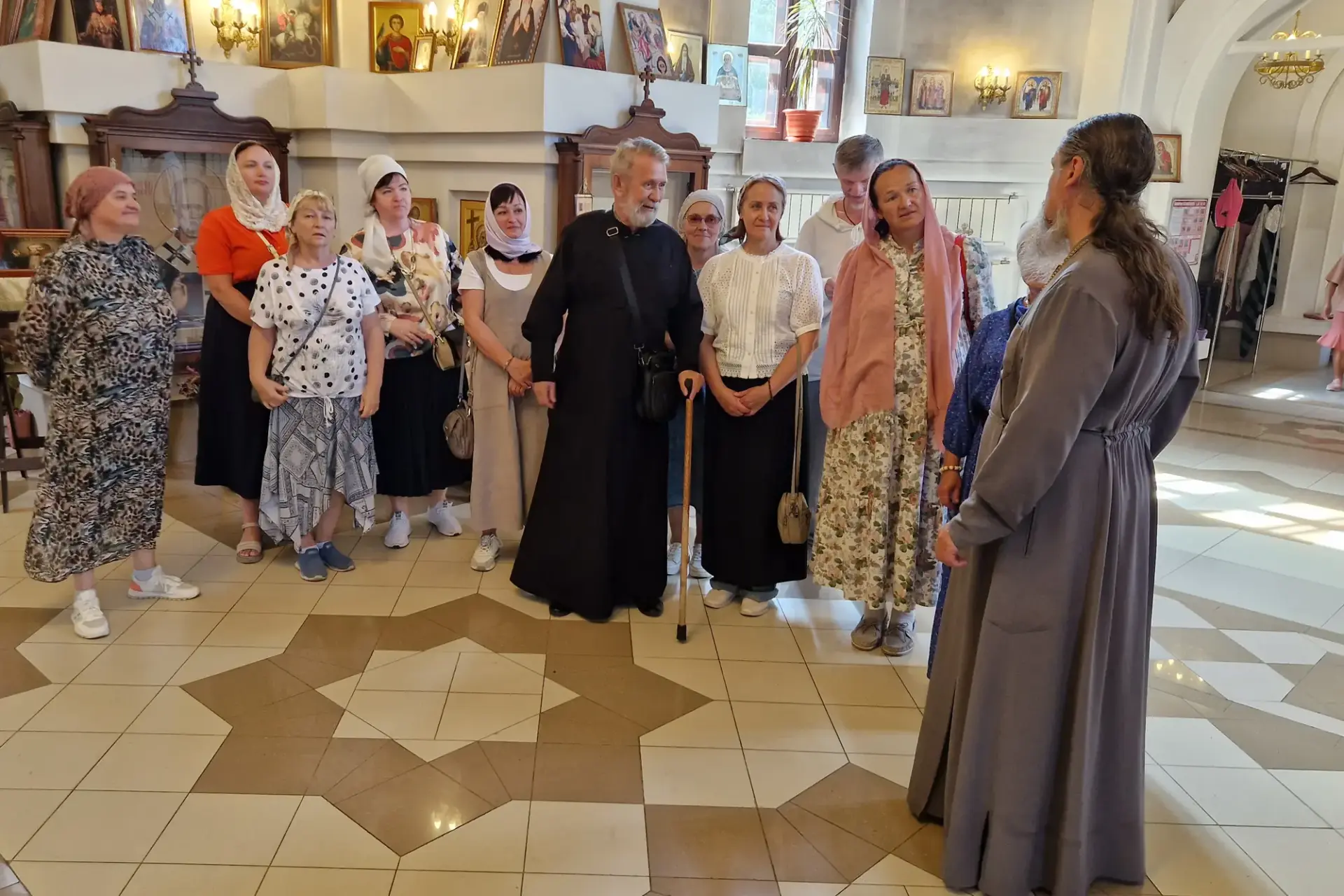 Паломники из Ачинска и Назарова познакомились с историей и святынями Железногорска

Мобильная группа