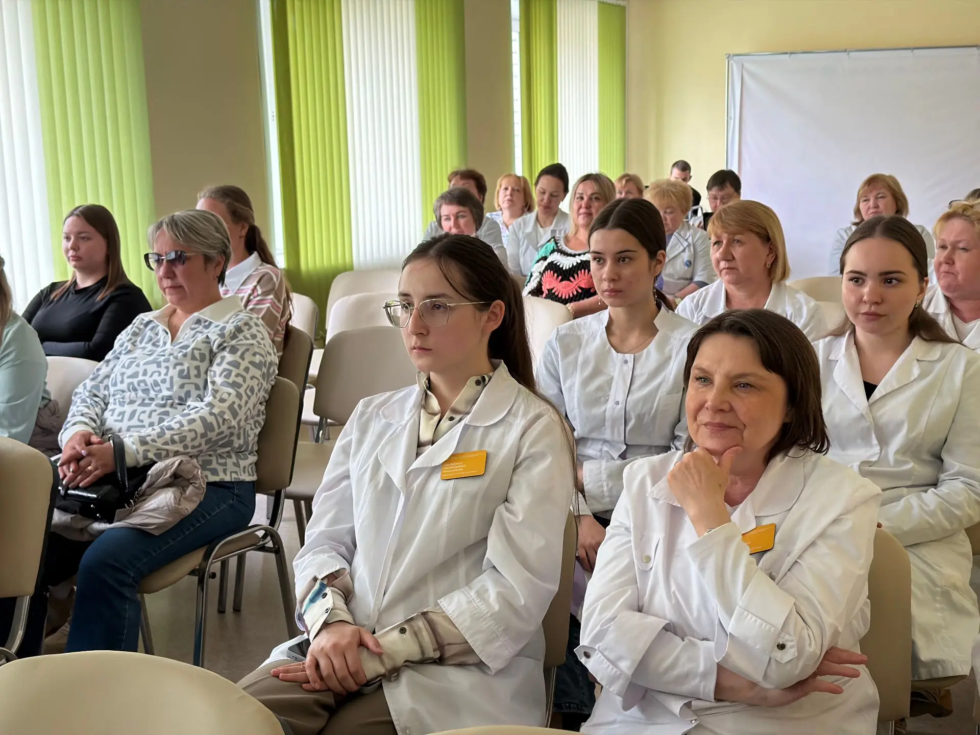 В детской поликлинике Новочебоксарска отметили День медицинской сестры👩‍⚕️