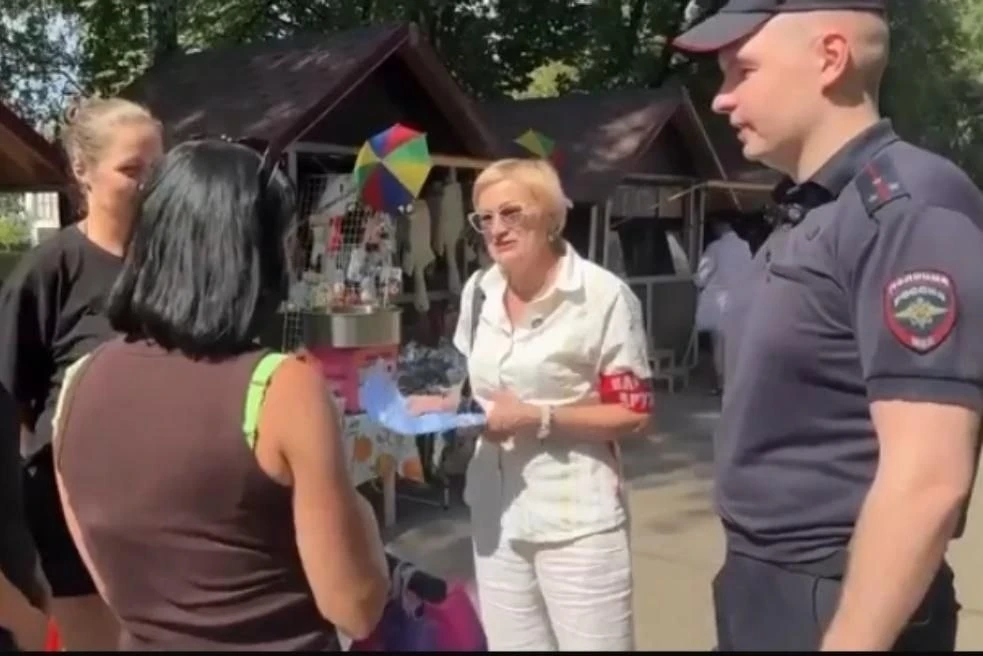 В Железногорске полицейские и дружинники провели рейд против мошенников

В оживлённой части Железног