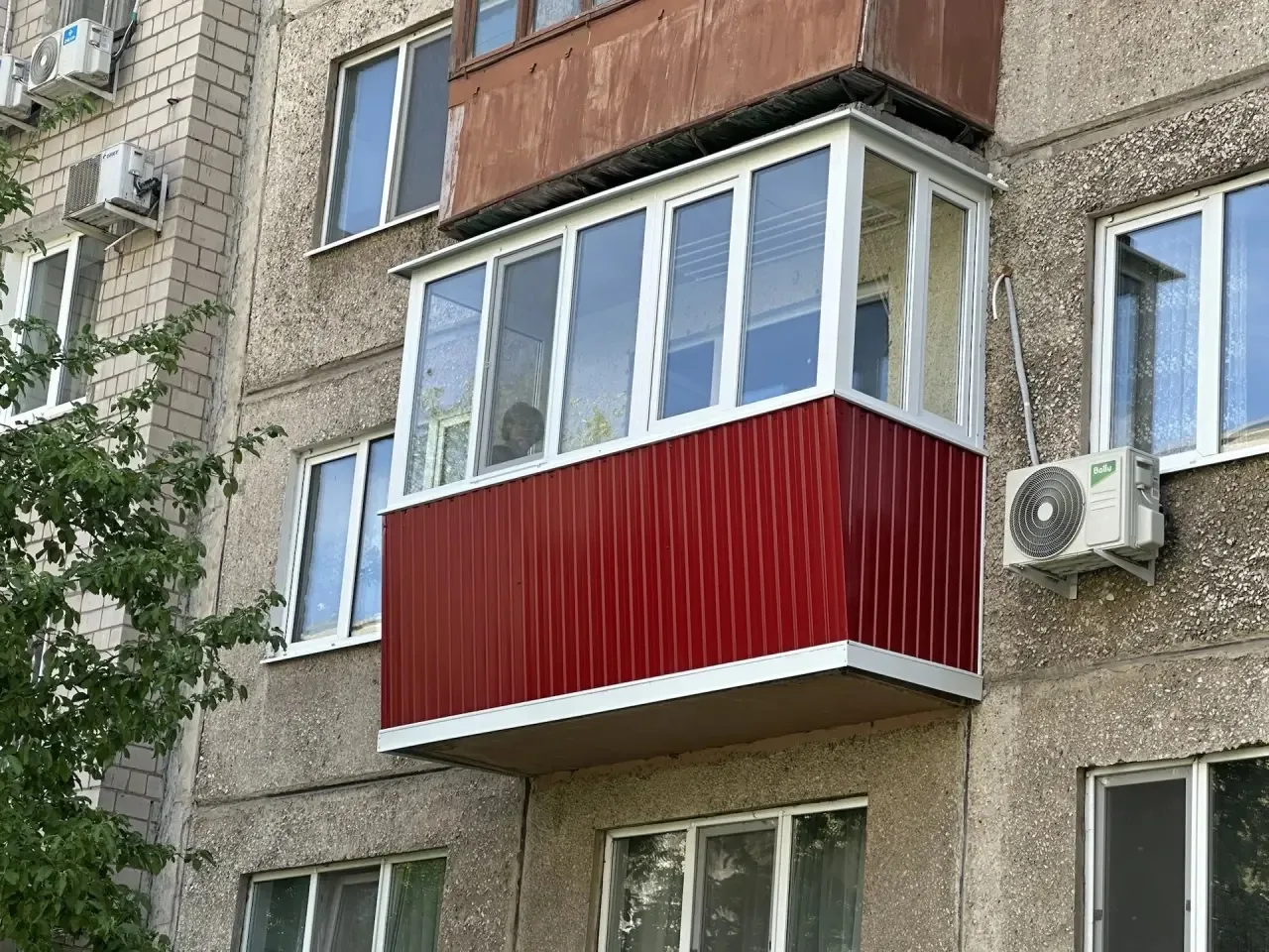 ✨ Создайте свой идеальный балкон с Окна Евростандарт!✨