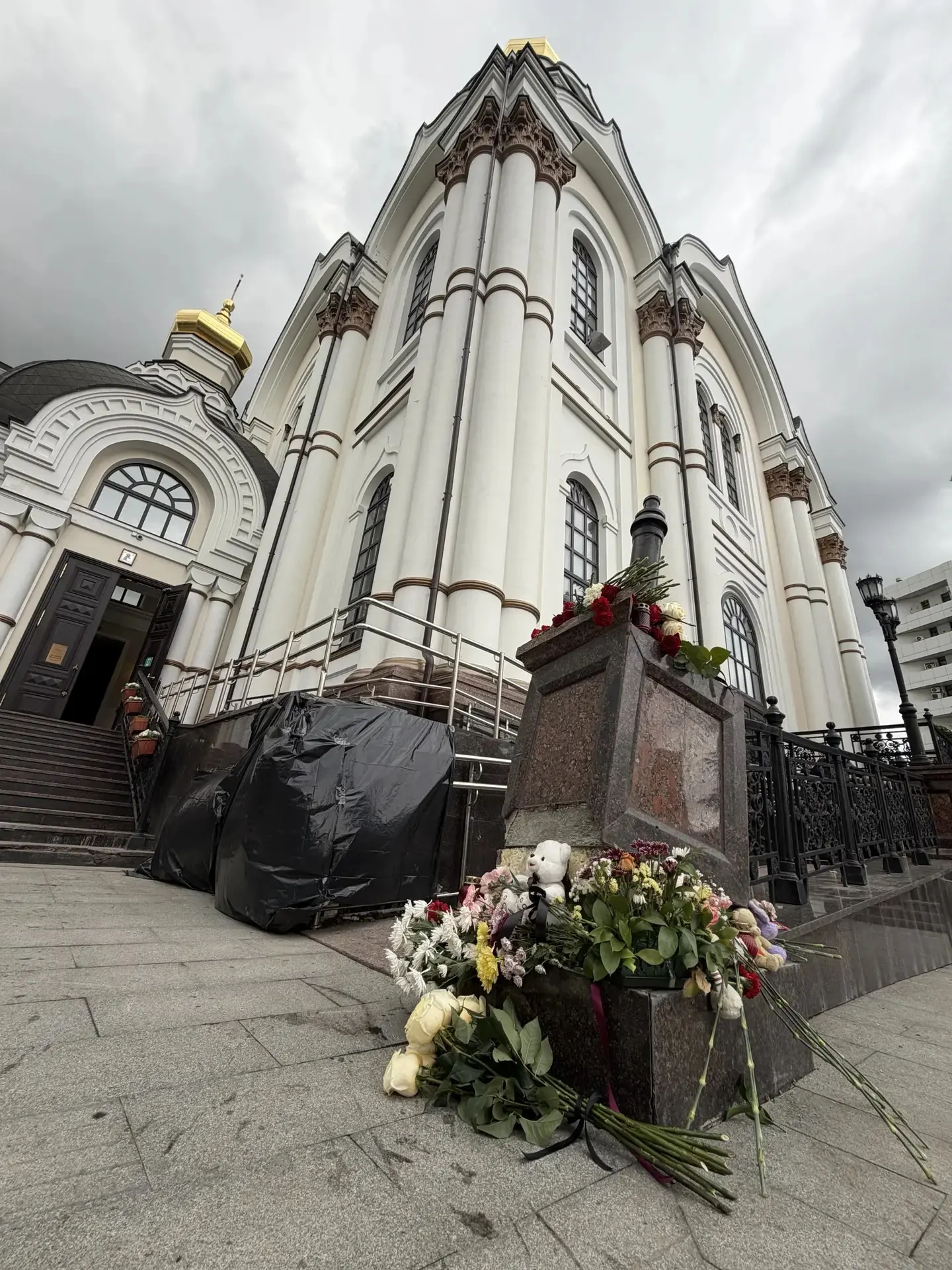 Молимся о упокоении новопреставленных:

Владислава 
Елены
Екатерины
Отрока Александра. 

Вечная памя