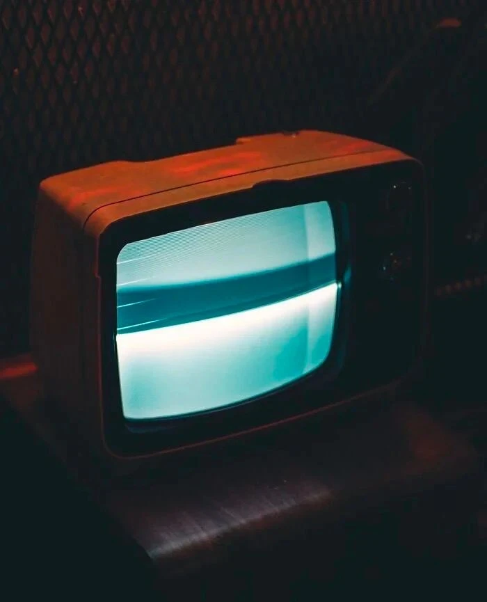 У CNN есть предварительно записанная в 1990-х программа, премьера которой состоится при...