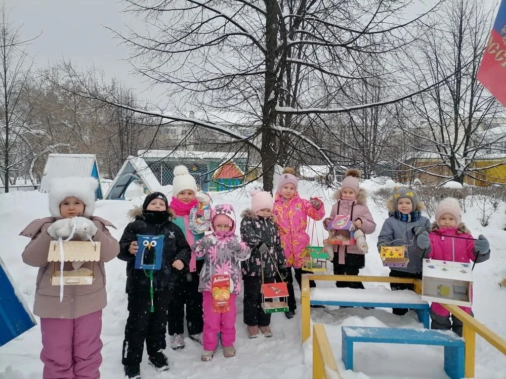 👫 В группе г. Радужный живет замечательная традиция: заботиться о наших пернатых друзь...