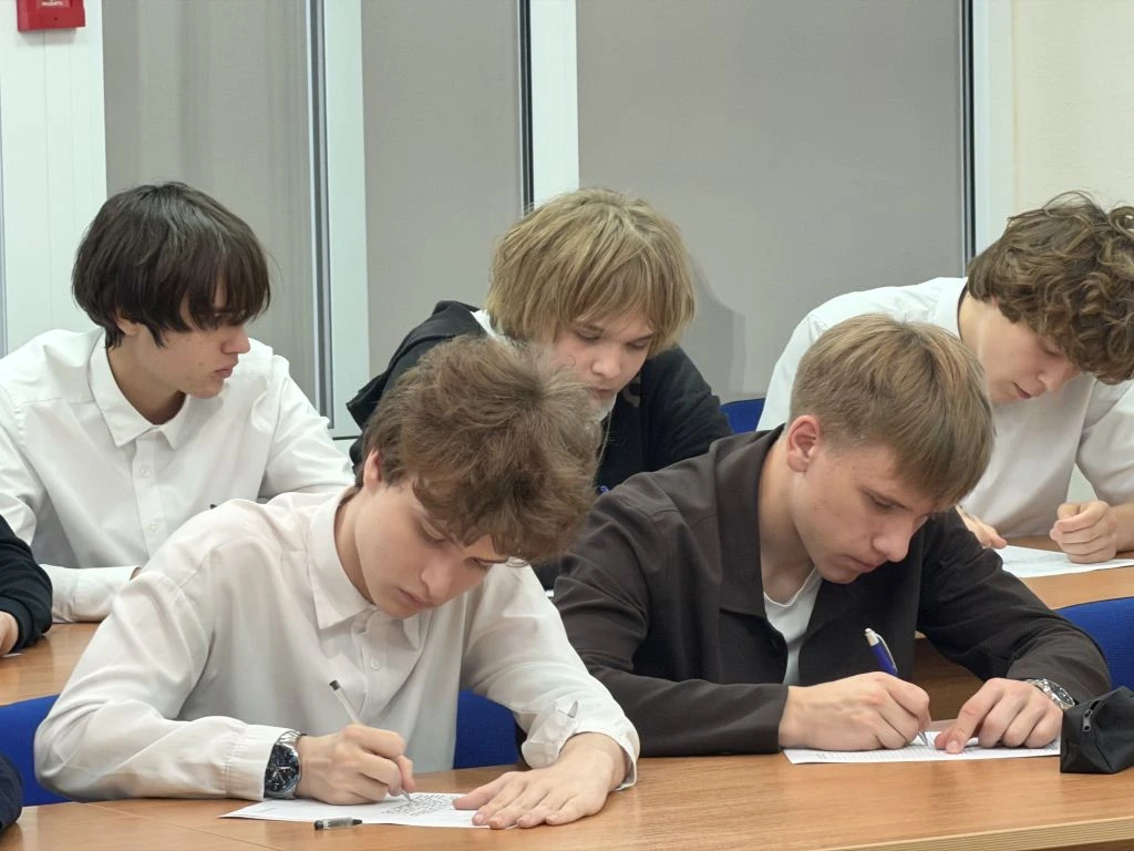 В Лермонтовке написали диктант «Россия — дом народов»