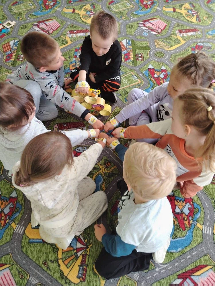 20 мая отмечается Всемирный день пчёл.🐝