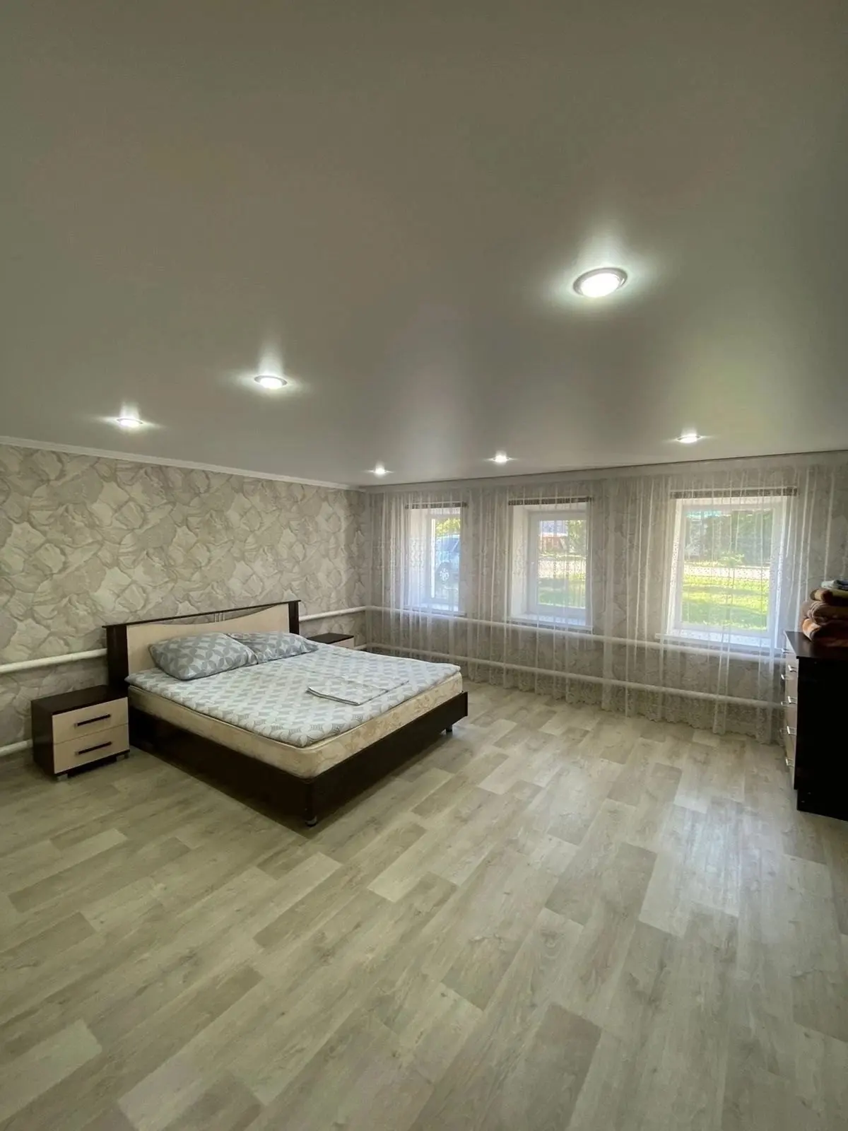 🏠 Сдаётся уютный дом для отдыха в Соль-Илецке
📍 Адрес: ул. Победы, 86
🌳 Тихий и спокойный район
�
