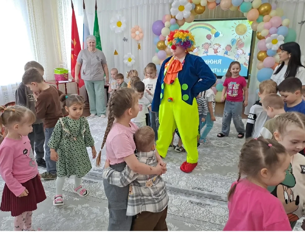 Первого июня мы отмечаем один из самых теплых праздников – Международный день защиты де...